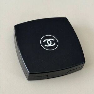 CHANEL ombré premiere top coat eye shadow